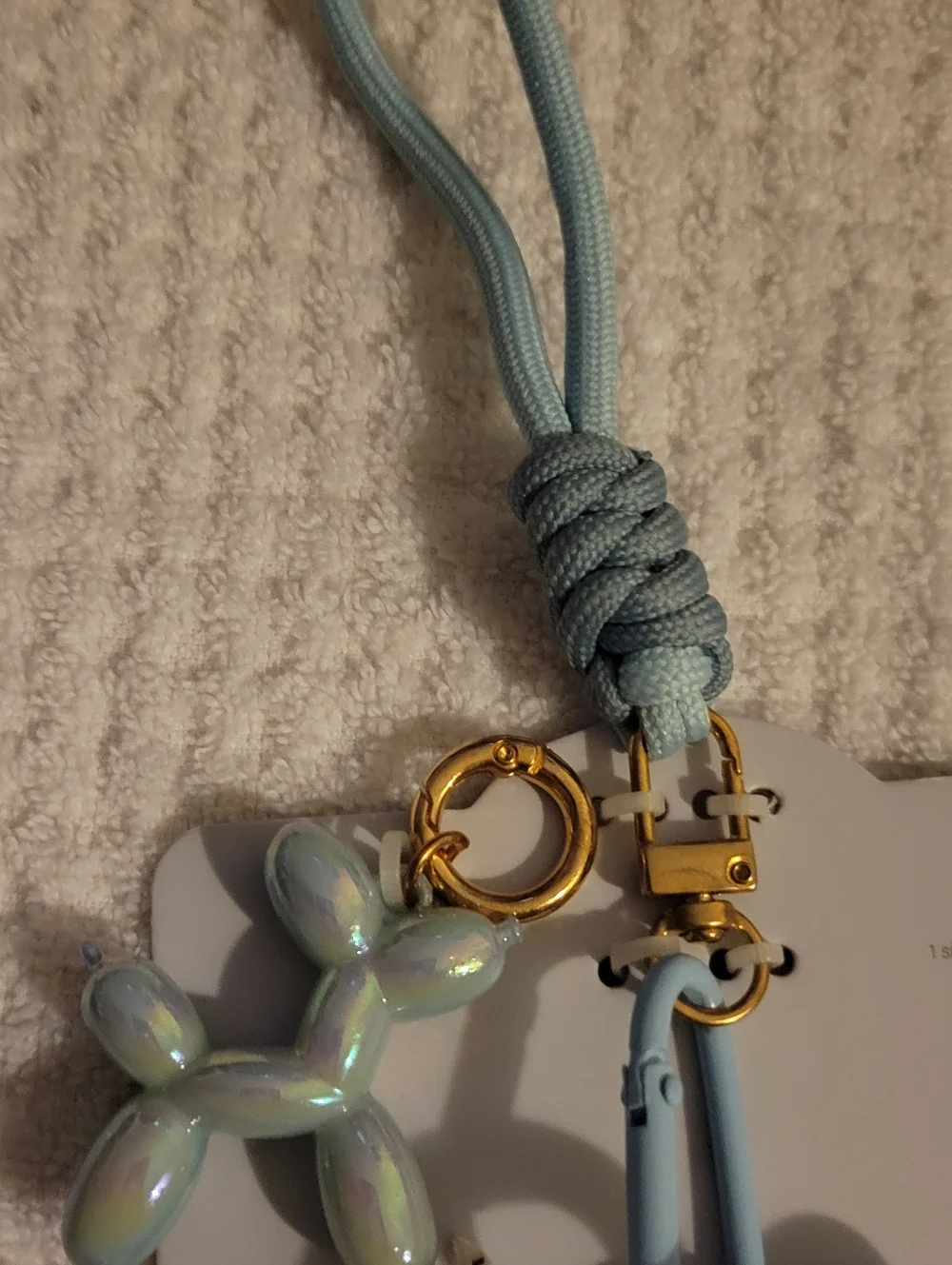 New Mini Tote Keychain, 4PC Powder Puff Set, Blue Iridescent Balloon Dog Charm‎